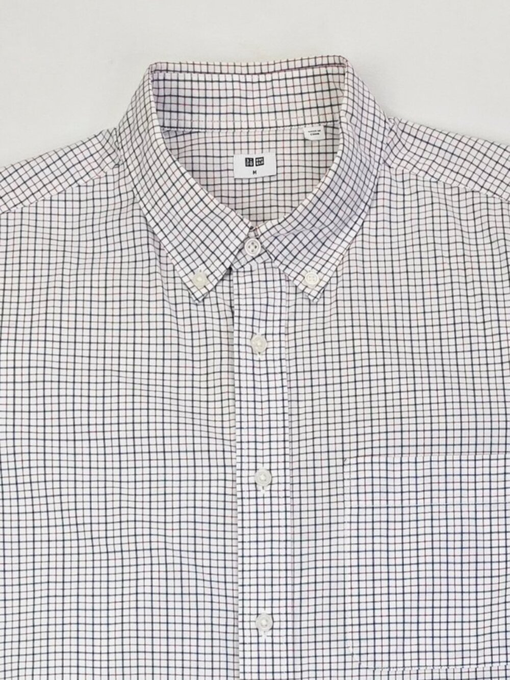 Uniqlo White Blue Red Trim Check Mens Size Medium Button Down Long Sleeve Shirt